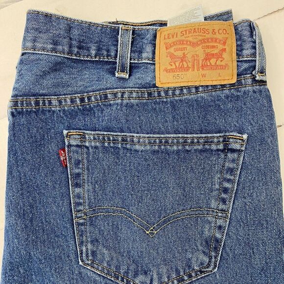 Levi's Men's 550 Medium Wash Red Tab Denim Jeans 36x34 S40196 - Picture 4 of 15